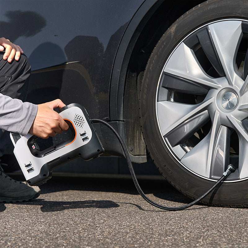 Kompakte elektrische Luftpumpe mit digitalem Display und präziser Druckkontrolle