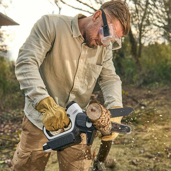 Mini Kettensäge mit bürstenlosem 20V-Motor für langlebiges und geräuscharmes Schneiden
