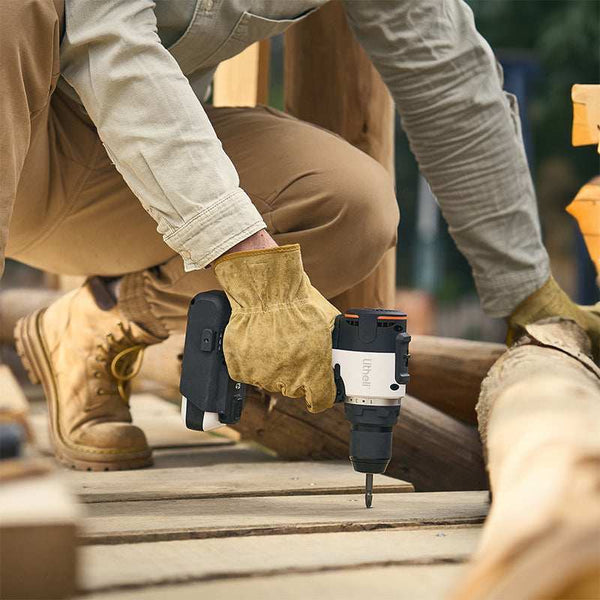 Ergonomisches, leichtes Design mit nur 2,6 lbs für komfortables und ermüdungsfreies Arbeiten
